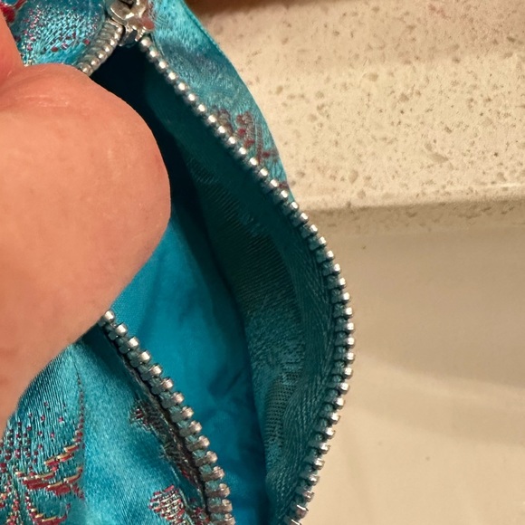 Plymouth 3 piece Blue Turqouise Satin Jewelry Holder - Picture 14 of 16